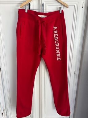 EUC  Abercrombie men’s red color very soft straight leg pants joggers size L